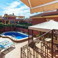 Villa in Spain, Comunitat Valenciana, Alicante, 230 sq.m.