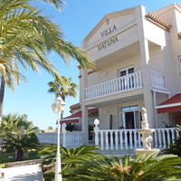 Villa in Spain, Comunitat Valenciana, Alicante, 505 sq.m.