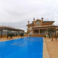 Вилла на второй линии моря/озера в Испании, Валенсия, Аликанте, 563 кв.м.