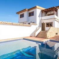 Villa in Spain, Comunitat Valenciana, Alicante, 217 sq.m.