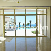 Villa at the first line of the sea / lake in Republic of Cyprus, Eparchia Larnakas, Larnaca, 725 sq.m.