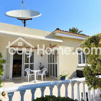 House in Republic of Cyprus, Eparchia Larnakas, Larnaca, 244 sq.m.