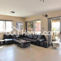 Penthouse in Republic of Cyprus, Larnaca, 130 sq.m.