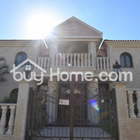 House in Republic of Cyprus, Eparchia Larnakas, Larnaca, 1200 sq.m.