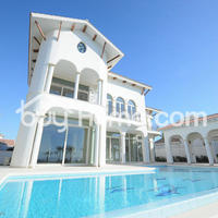 Villa in Republic of Cyprus, Larnaca, 721 sq.m.