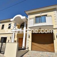 House in Republic of Cyprus, Lemesou, 290 sq.m.