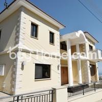 House in Republic of Cyprus, Lemesou, 290 sq.m.