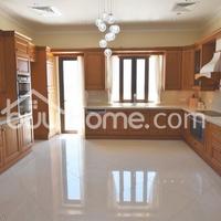 House in Republic of Cyprus, Lemesou, 810 sq.m.