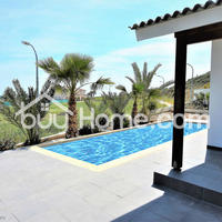 House in Republic of Cyprus, Eparchia Larnakas, Larnaca, 300 sq.m.