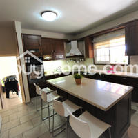 House in Republic of Cyprus, Eparchia Larnakas, Larnaca, 290 sq.m.