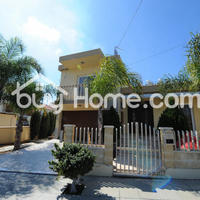 House in Republic of Cyprus, Eparchia Larnakas, Larnaca, 290 sq.m.