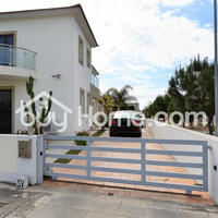 House in Republic of Cyprus, Eparchia Larnakas, Larnaca, 417 sq.m.