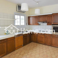 House in Republic of Cyprus, Eparchia Larnakas, Larnaca, 400 sq.m.