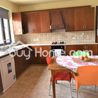 Дом на Кипре, Ларнака, 213 кв.м.