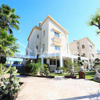 House in Republic of Cyprus, Eparchia Larnakas, Larnaca, 210 sq.m.