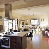 House in Republic of Cyprus, Larnaca, 245 sq.m.