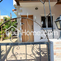 House in Republic of Cyprus, Eparchia Larnakas, Larnaca, 136 sq.m.