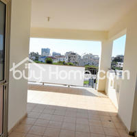 Apartment in Republic of Cyprus, Eparchia Larnakas, Larnaca, 80 sq.m.