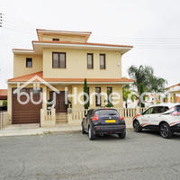 House in Republic of Cyprus, Larnaca, 400 sq.m.