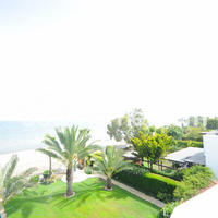 Flat at the first line of the sea / lake in Republic of Cyprus, Eparchia Larnakas, 102 sq.m.