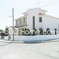 House in Republic of Cyprus, Eparchia Larnakas, Larnaca, 210 sq.m.