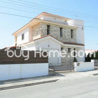 House in Republic of Cyprus, Eparchia Larnakas, Larnaca, 210 sq.m.