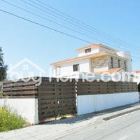 House in Republic of Cyprus, Eparchia Larnakas, Larnaca, 210 sq.m.