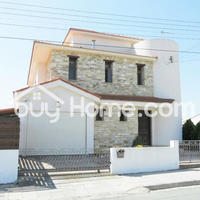 House in Republic of Cyprus, Eparchia Larnakas, Larnaca, 210 sq.m.