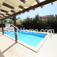 House in Republic of Cyprus, Eparchia Larnakas, Larnaca, 185 sq.m.