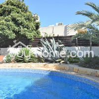 House in Republic of Cyprus, Eparchia Larnakas, 230 sq.m.