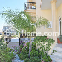 Дом на Кипре, Ларнака, 320 кв.м.