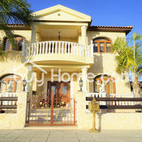 Дом на Кипре, Ларнака, 240 кв.м.