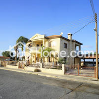 Дом на Кипре, Ларнака, 240 кв.м.