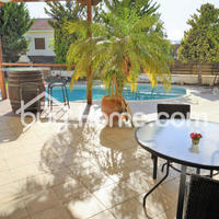 House in Republic of Cyprus, Larnaca, 400 sq.m.
