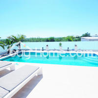 House in Republic of Cyprus, Eparchia Larnakas, Larnaca, 530 sq.m.