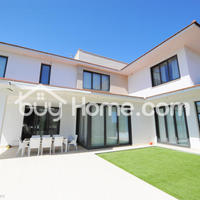 House in Republic of Cyprus, Eparchia Larnakas, Larnaca, 530 sq.m.