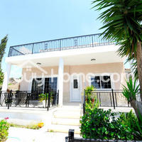 House in Republic of Cyprus, Larnaca, 300 sq.m.