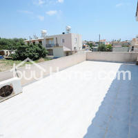 House in Republic of Cyprus, Larnaca, 300 sq.m.