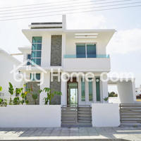 House in Republic of Cyprus, Eparchia Larnakas, Larnaca, 230 sq.m.