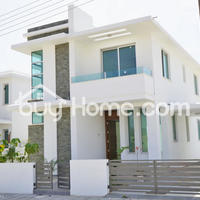 House in Republic of Cyprus, Eparchia Larnakas, Larnaca, 230 sq.m.