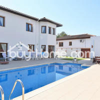 House in Republic of Cyprus, Eparchia Larnakas, Larnaca, 430 sq.m.