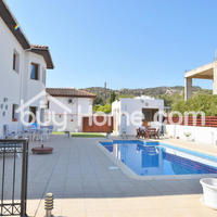 House in Republic of Cyprus, Eparchia Larnakas, Larnaca, 430 sq.m.