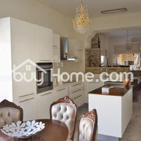 House in Republic of Cyprus, Larnaca, 270 sq.m.