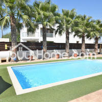 House in Republic of Cyprus, Eparchia Larnakas, 200 sq.m.