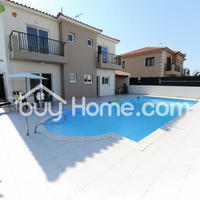 House in Republic of Cyprus, Larnaca, 230 sq.m.