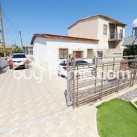 House in Republic of Cyprus, Eparchia Larnakas, Larnaca, 295 sq.m.