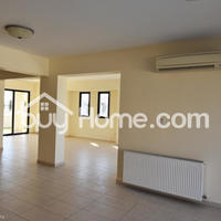 House in Republic of Cyprus, Eparchia Larnakas, 205 sq.m.