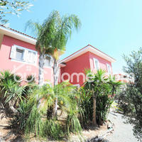 House in Republic of Cyprus, Larnaca, 300 sq.m.