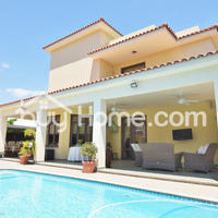 House in Republic of Cyprus, Eparchia Larnakas, Larnaca, 500 sq.m.