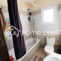 Flat in the suburbs in Republic of Cyprus, Larnaca, 75 sq.m.